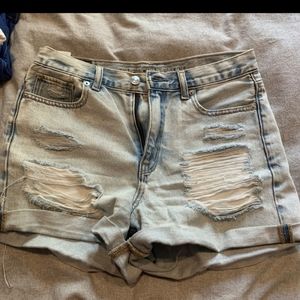 American Eagle Mom Short
